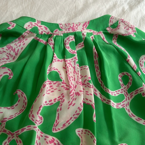 Lily Pulitzer 100% silk top - Picture 4 of 5